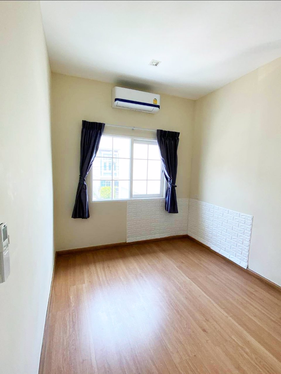 ให้เช่า-ทาวน์เฮ้าส์-2-ชั้น-หลังมุม-มโกลเด้นทาวน์3-บางนา-สวนหลวง-บ้านสวย-มีเฟอร์นิเจอร์-ราคา