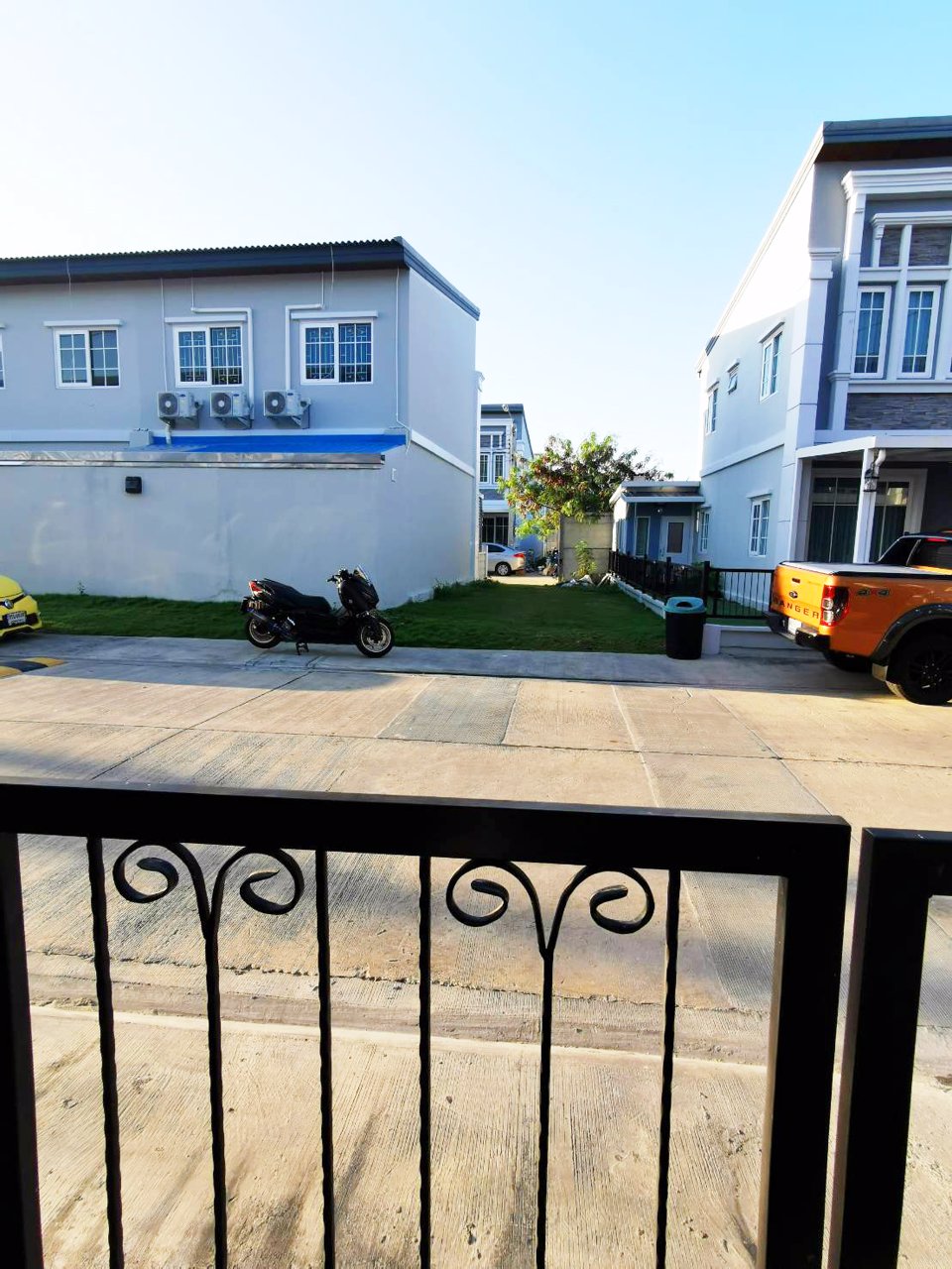 ให้เช่า-ทาวน์เฮ้าส์-2-ชั้น-หลังมุม-มโกลเด้นทาวน์3-บางนา-สวนหลวง-บ้านสวย-มีเฟอร์นิเจอร์-ราคา