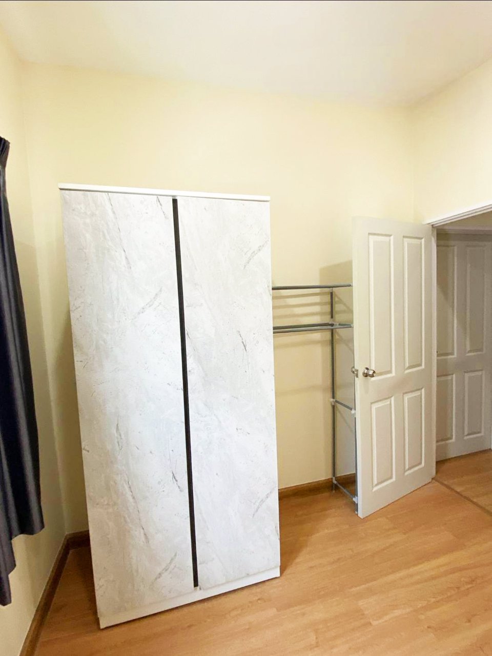 ให้เช่า-ทาวน์เฮ้าส์-2-ชั้น-หลังมุม-มโกลเด้นทาวน์3-บางนา-สวนหลวง-บ้านสวย-มีเฟอร์นิเจอร์-ราคา