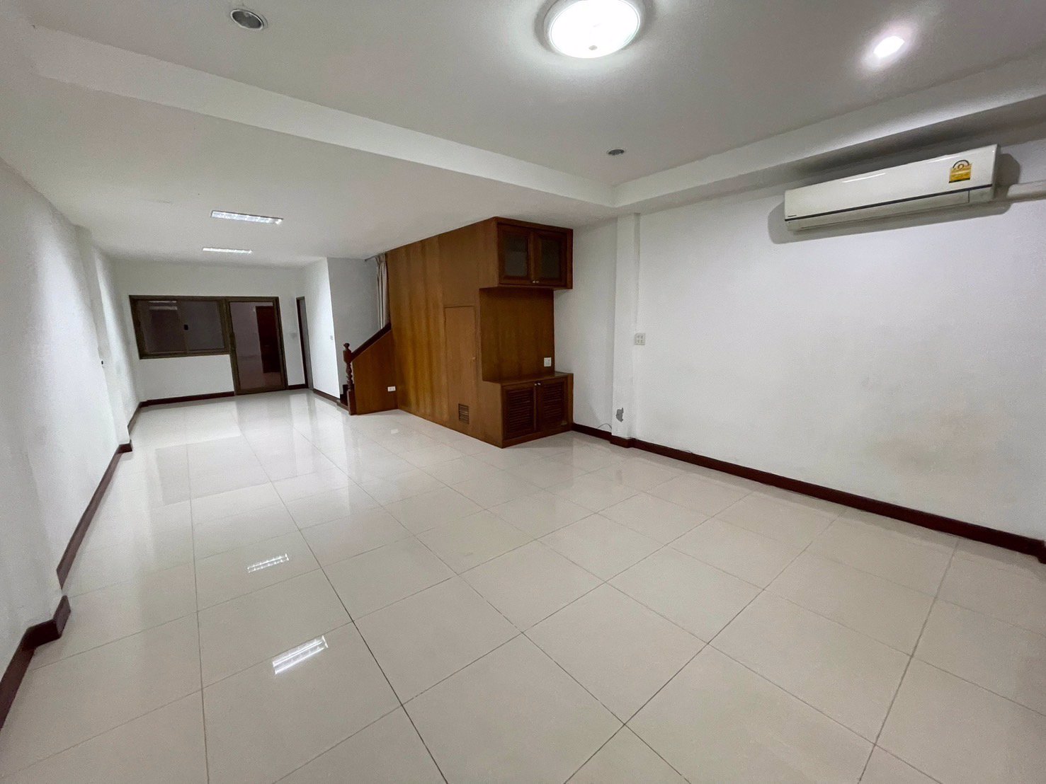 ให้เช่า-ทาวน์เฮ้าส์-2-ชั้น-ซอุดมสุข-51-ใกล้-bts-ศรีอุดม-บ้านสวยสภาพดี-ราคา-19000-บาท