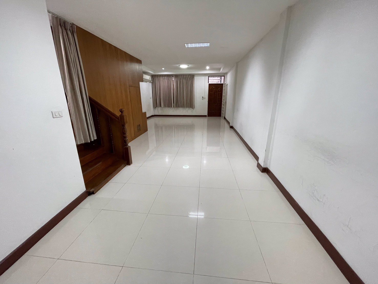 ให้เช่า-ทาวน์เฮ้าส์-2-ชั้น-ซอุดมสุข-51-ใกล้-bts-ศรีอุดม-บ้านสวยสภาพดี-ราคา-19000-บาท