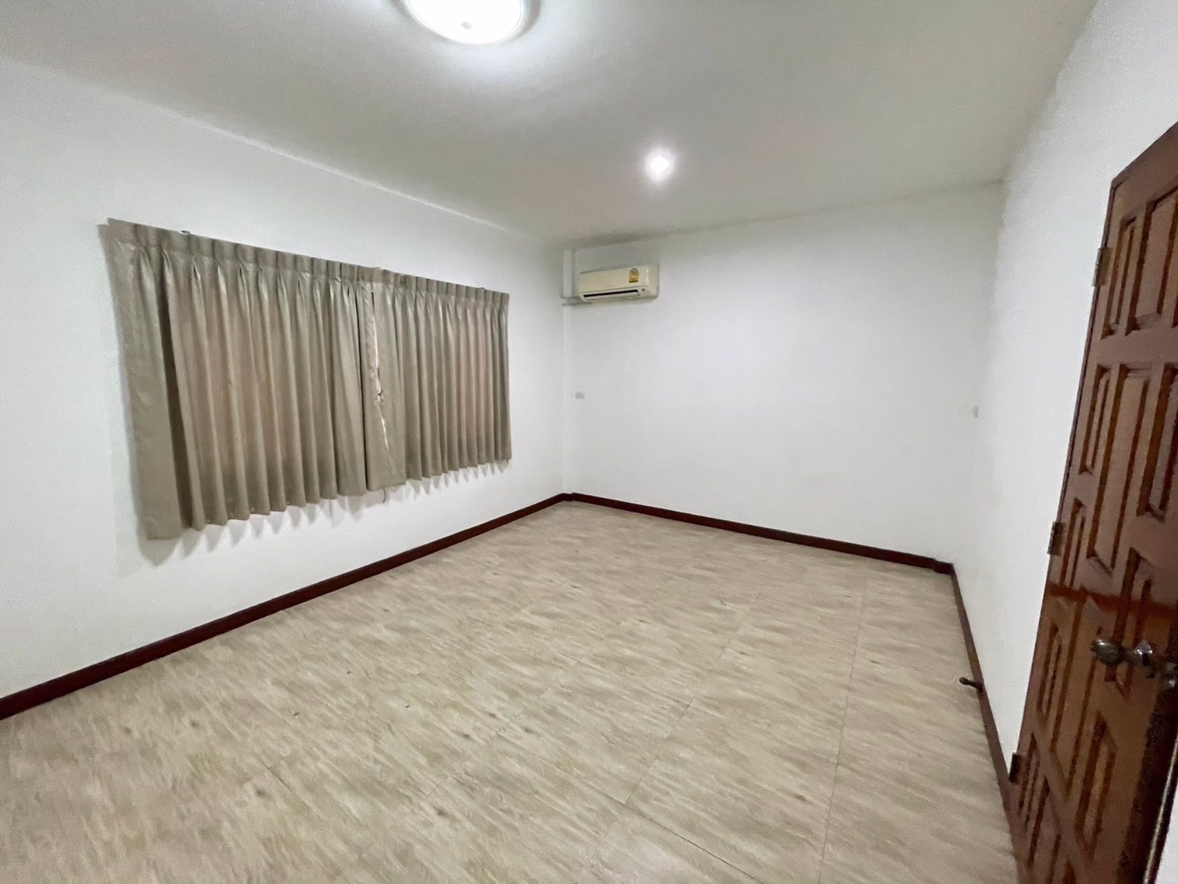 ให้เช่า-ทาวน์เฮ้าส์-2-ชั้น-ซอุดมสุข-51-ใกล้-bts-ศรีอุดม-บ้านสวยสภาพดี-ราคา-19000-บาท