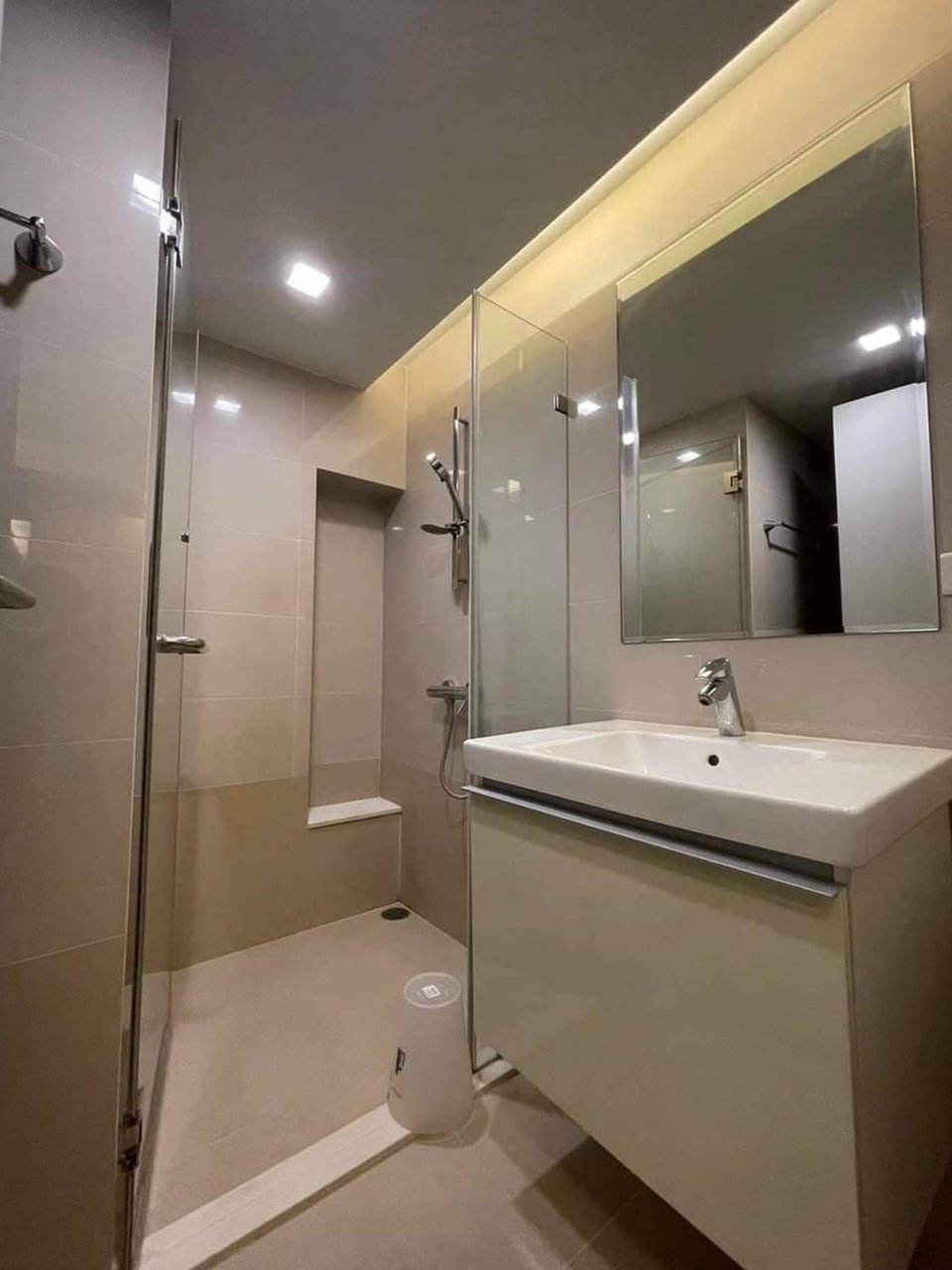 ให้เช่า-ขาย-คอนโด-focus-ploenchit-ใกล้-bts-เพลินจิต-ห้องสวย-เฟอร์ครบ-พร้อมอยู่-ราคา-23000-บาท