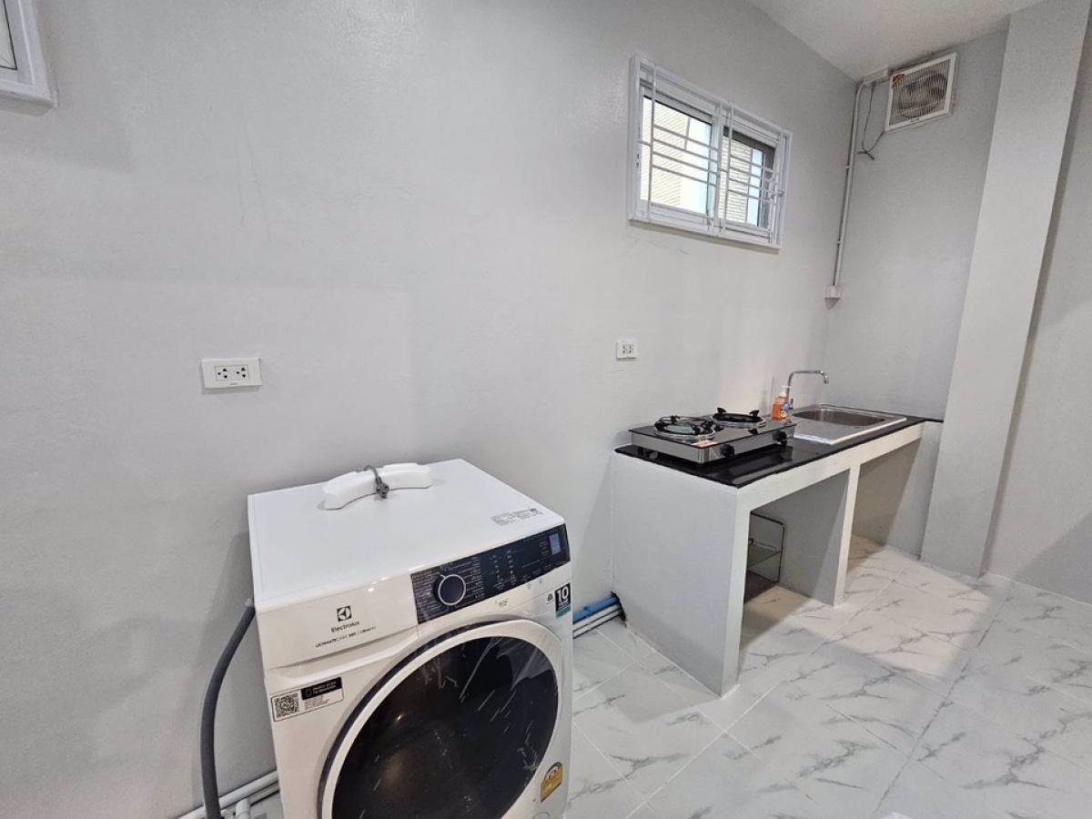 ทาวน์เฮ้าส์-2-ชั้น-หลังมุม-มชลดิษฐ์-อยู่ใกล้-โลตัสมอลล์-สมุทรปราการ-บ้านสวย-เฟอร์ครบ