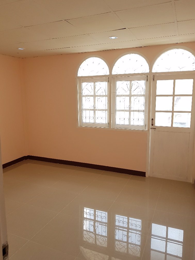 3ชั้น4ห้องนอนขายบ้านซอยเรวดีถนนรัตนาธิเบศใกล้เซ็นทรัล-ใกล้รถไฟฟ้ารัตนาธิเบศกับติวานนท์17วา-3ห้องน้ำ