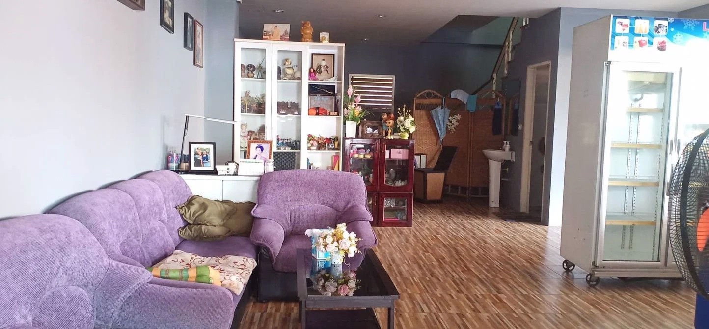 ขายถูก-ทาวน์เฮ้าส์-2-ชั้น-หลังมุม-หมู่บ้านพีเอ็มซี-ควอลิตี้เฮ้าส์-บางละมุง