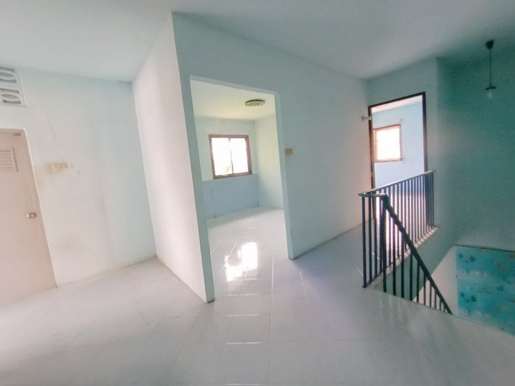 ขาย-ทาวน์เฮ้าส์-2-ชั้น-ถนนลาดพร้าว-101-แยก-32-พร้อมเข้าอยู่