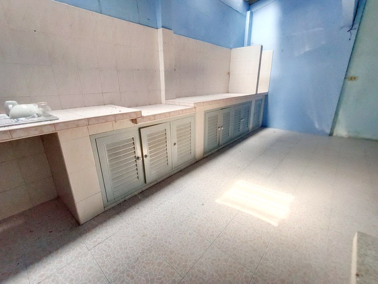 ขาย-ทาวน์เฮ้าส์-2-ชั้น-ถนนลาดพร้าว-101-แยก-32-พร้อมเข้าอยู่