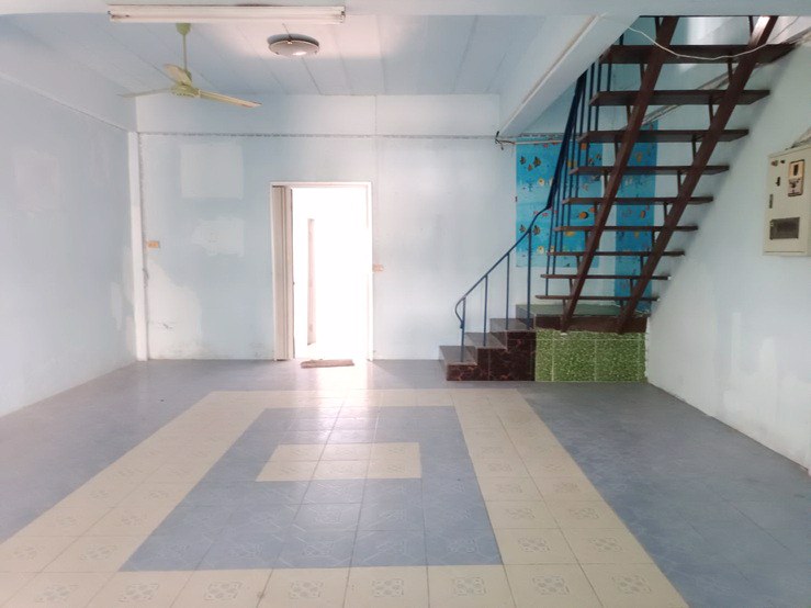 ขาย-ทาวน์เฮ้าส์-2-ชั้น-ถนนลาดพร้าว-101-แยก-32-พร้อมเข้าอยู่