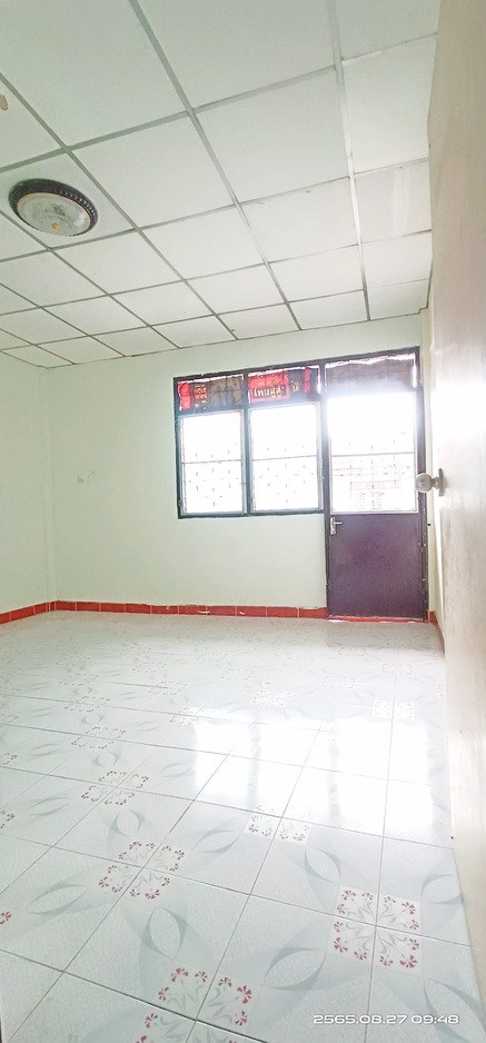 ขายถูก-ทาวน์เฮ้าส์-2-ชั้น-อยู่ซอยนวลจันทร์-8-เดินทางสะดวกมาก