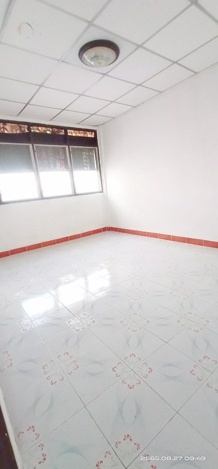 ขายถูก-ทาวน์เฮ้าส์-2-ชั้น-อยู่ซอยนวลจันทร์-8-เดินทางสะดวกมาก