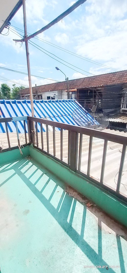 ขายถูก-ทาวน์เฮ้าส์-2-ชั้น-อยู่ซอยนวลจันทร์-8-เดินทางสะดวกมาก