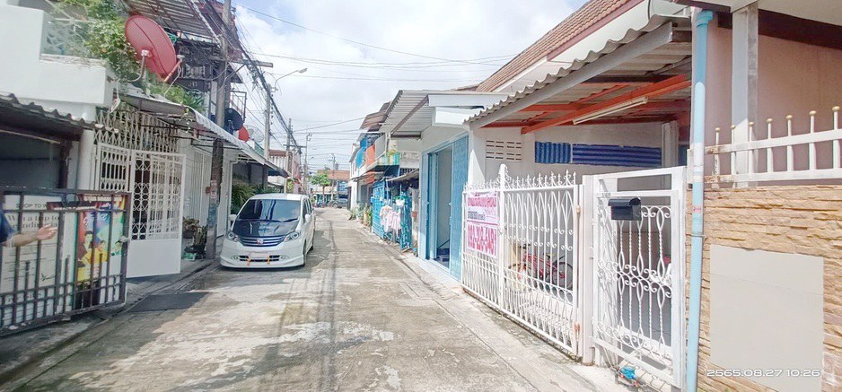 ขายถูก-ทาวน์เฮ้าส์-2-ชั้น-อยู่ซอยนวลจันทร์-8-เดินทางสะดวกมาก