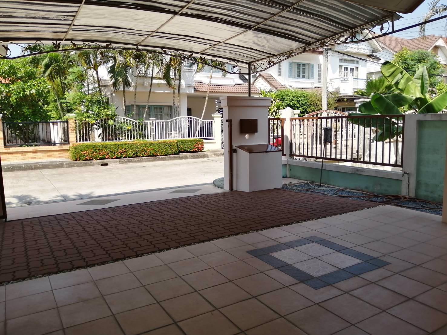 ขายบ้าน-พาร์คเวย์ชาเล่ต์-parkwaychalet-3นอน-3น้ำ-55ตรวติดถนนใหญ่-รามคำแหง190-1-เฟอร์นิเจอร์ครบทุก