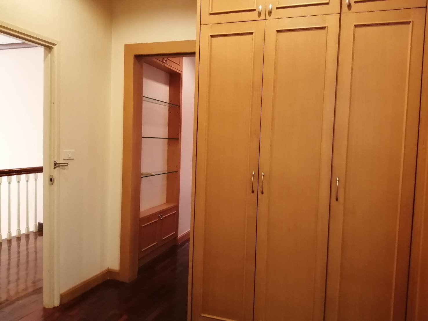 ขายบ้าน-พาร์คเวย์ชาเล่ต์-parkwaychalet-3นอน-3น้ำ-55ตรวติดถนนใหญ่-รามคำแหง190-1-เฟอร์นิเจอร์ครบทุก