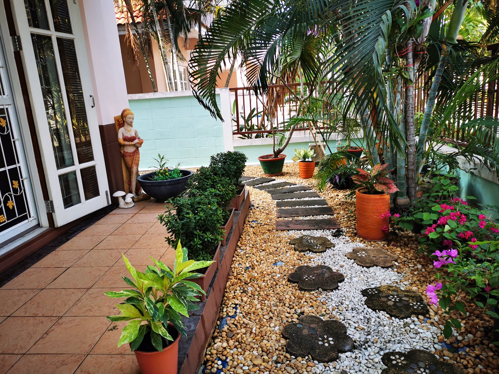 ขาย-หรือ-ให้เช่าบ้าน-รามคำแหง-190-1-พาร์คเวย์ชาเล่ต์-เฟอร์นิเจอร์ครบ-3นอน-3น้ำ-55ตรว-พร้อม1-3-66