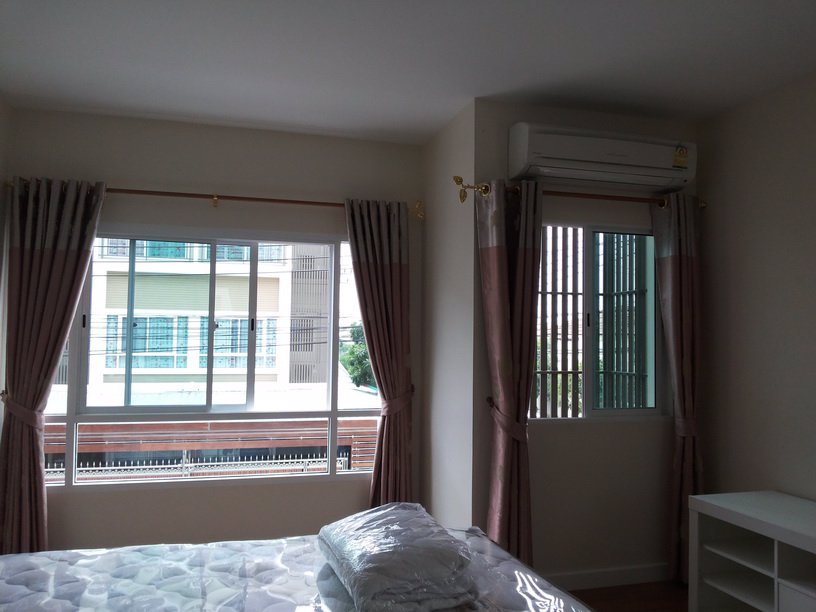 ให้เช่า-หรือ-ขาย-ทาวน์โฮม-3ชั้น-รามคำแหง144-นลินอเวนิว2-ติดสถานีรถไฟฟ้า-บ้านหัวมุม-หลังแรก