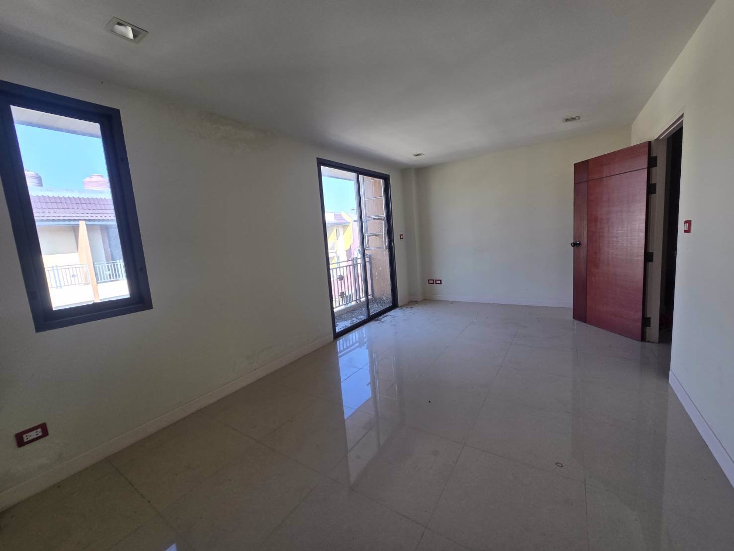 ถูกที่สุดในโครงการ-ขายต่ำกว่าราคาตลาด-โครงการไชน่าทาวน์-ศาลายา-109m-เท่านั้น