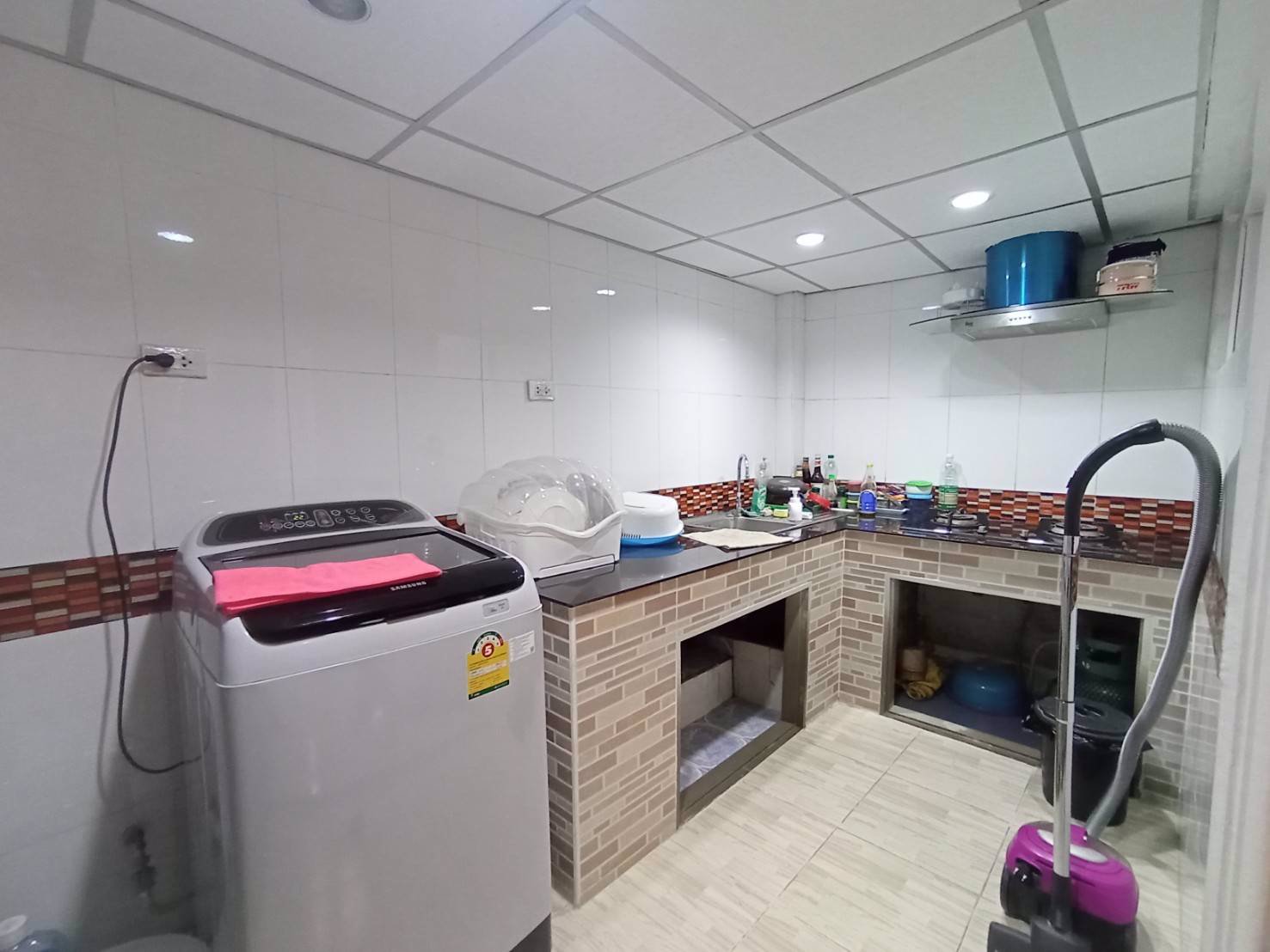 ทาวน์เฮาส์-2-ชั้น-ทำเลพระราม5-ตรงข้ามเซ็นทรัลเวสต์วิลล์ราชพฤกษ์