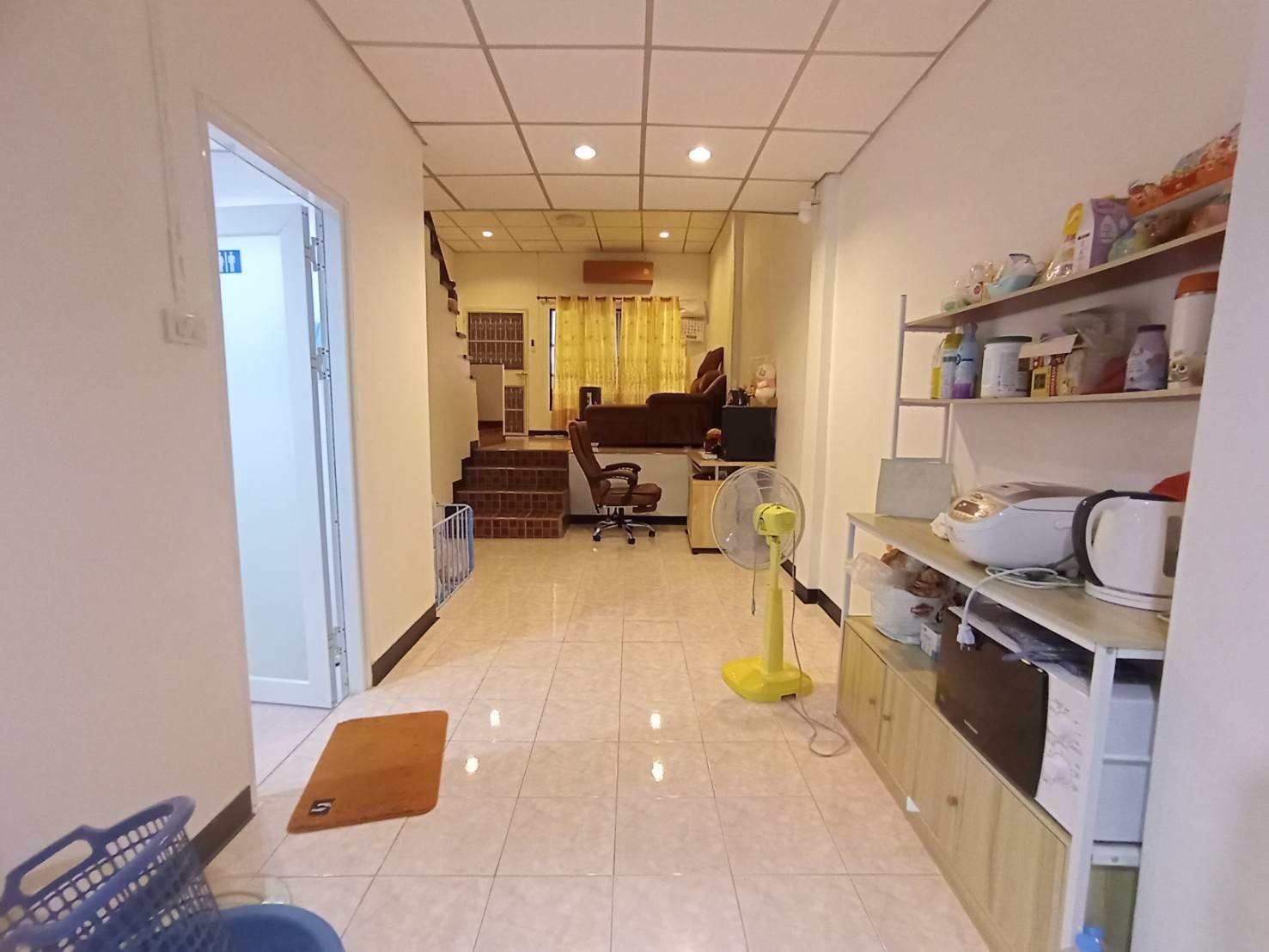 ทาวน์เฮาส์-2-ชั้น-ทำเลพระราม5-ตรงข้ามเซ็นทรัลเวสต์วิลล์ราชพฤกษ์