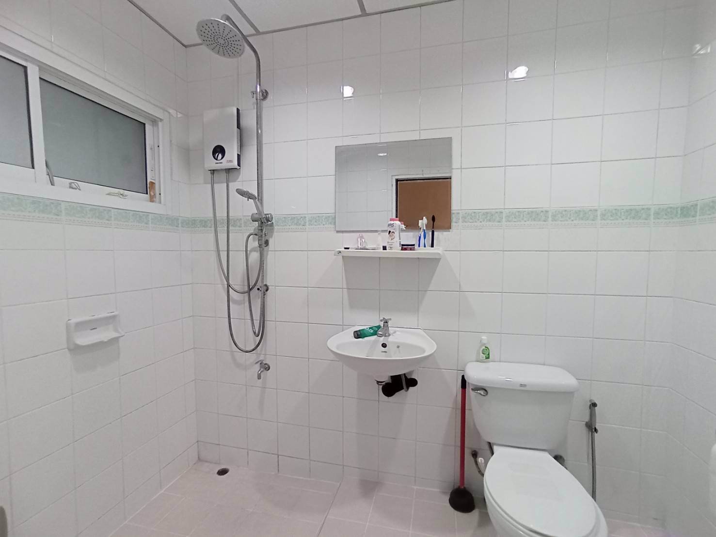 ทาวน์เฮาส์-2-ชั้น-ทำเลพระราม5-ตรงข้ามเซ็นทรัลเวสต์วิลล์ราชพฤกษ์