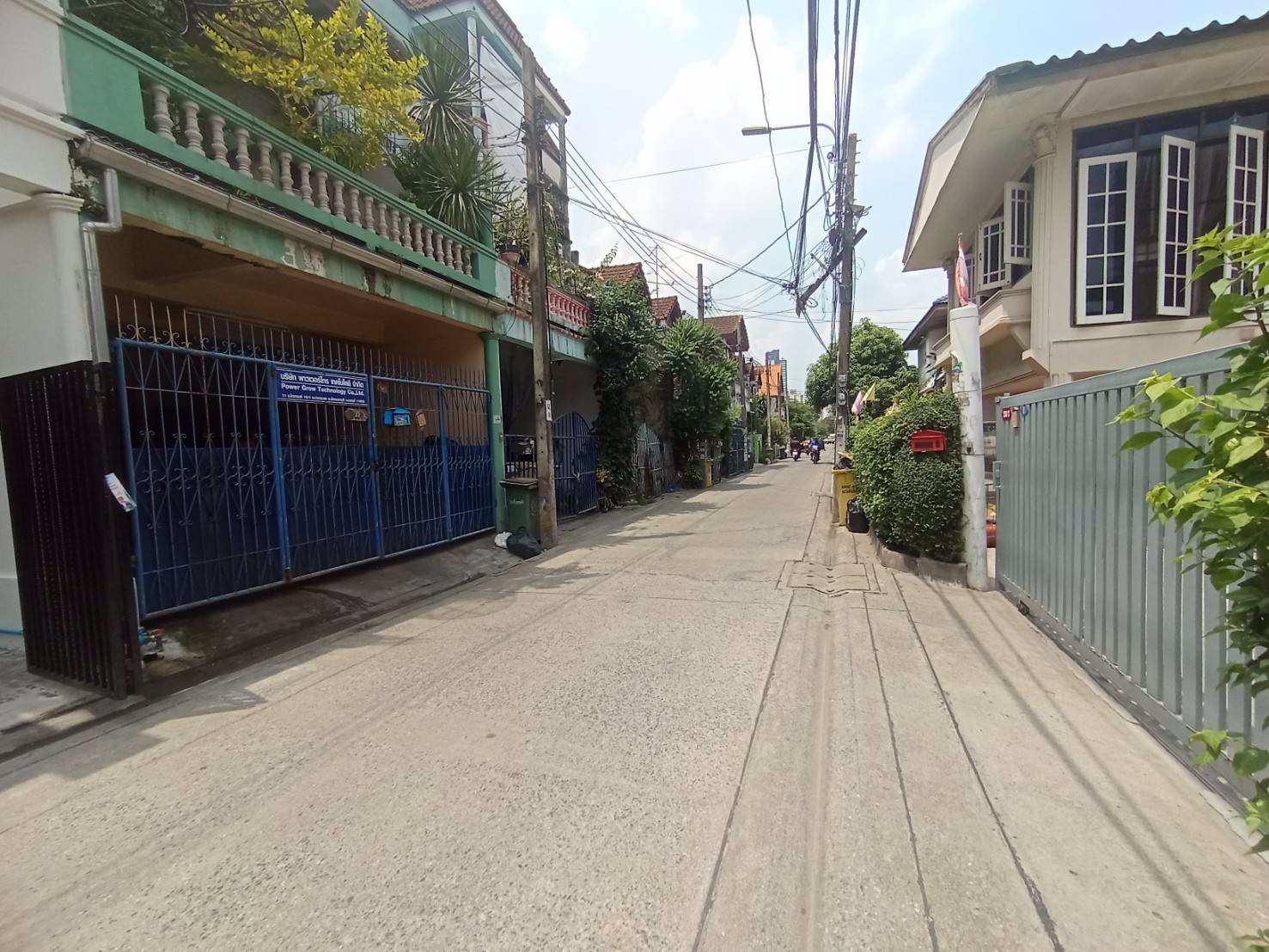 ทาวน์โฮม-3-ชั้น-สนามบินน้ำ