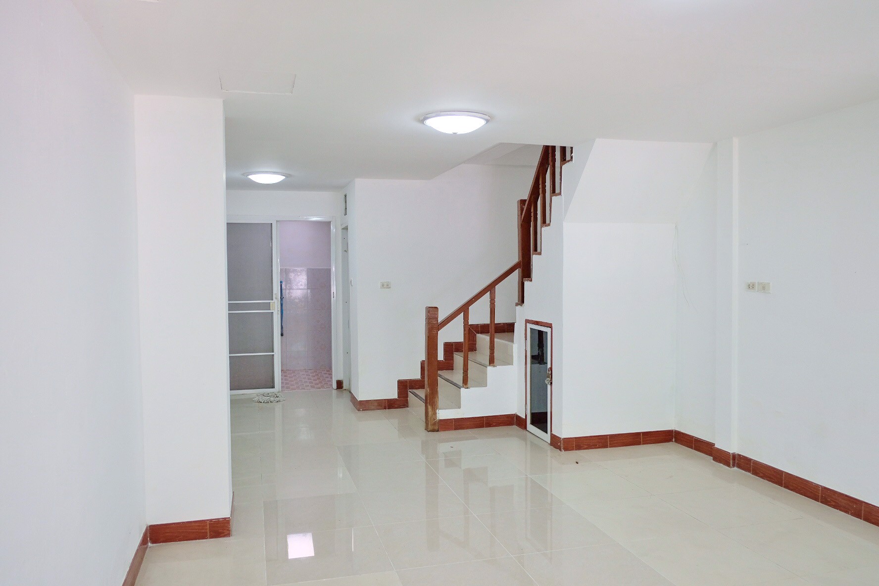 ขายทาวน์เฮาส์-มเคซีรามอินทรา-6-ซอยพระยาสุเรนทร์-45-เขตคลองสามวา-ใกล้แฟชั่นไอส์แลนด์