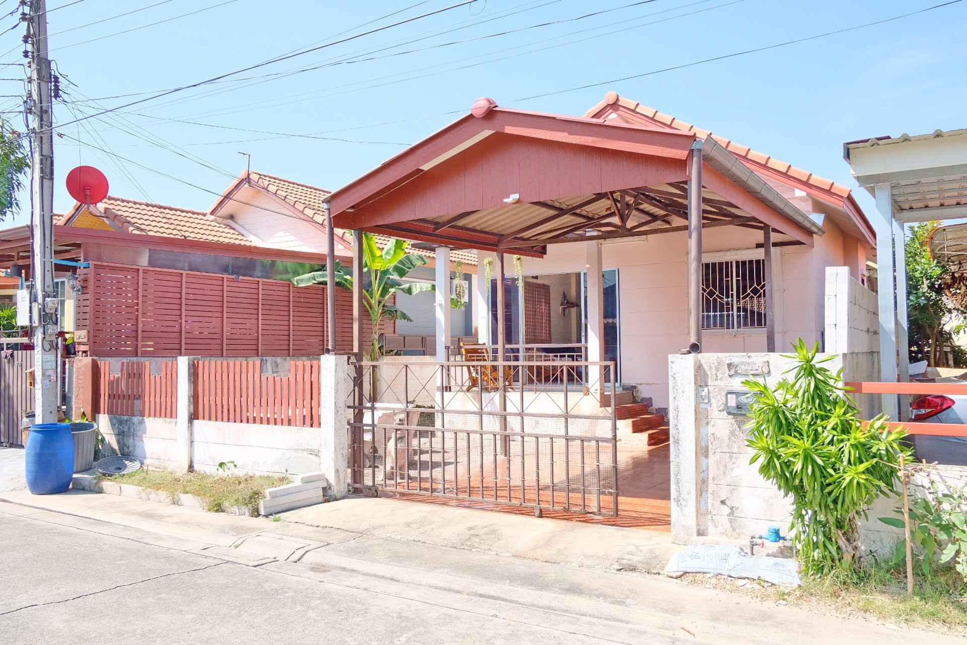 ขาย-บ้านเดี่ยว-หมู่บ้าน-วัฒนา-สุวินทวงศ์-สุวรรณภูมิ-ถนนร่วมพัฒนา-ลำต้อยติ่ง-หนองจอก-ใกล้กรมขนส่ง-พื