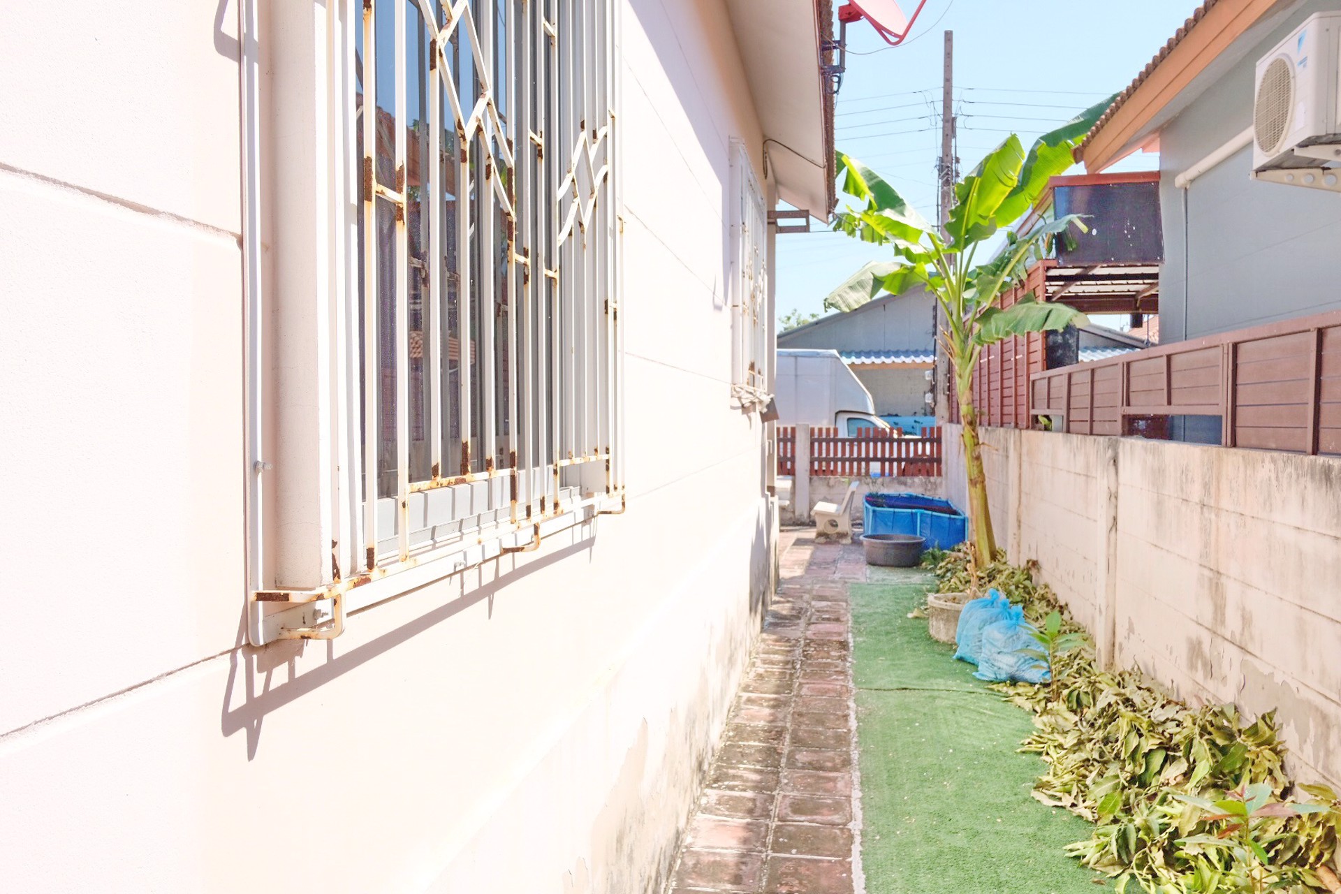 ขาย-บ้านเดี่ยว-หมู่บ้าน-วัฒนา-สุวินทวงศ์-สุวรรณภูมิ-ถนนร่วมพัฒนา-ลำต้อยติ่ง-หนองจอก-ใกล้กรมขนส่ง-พื