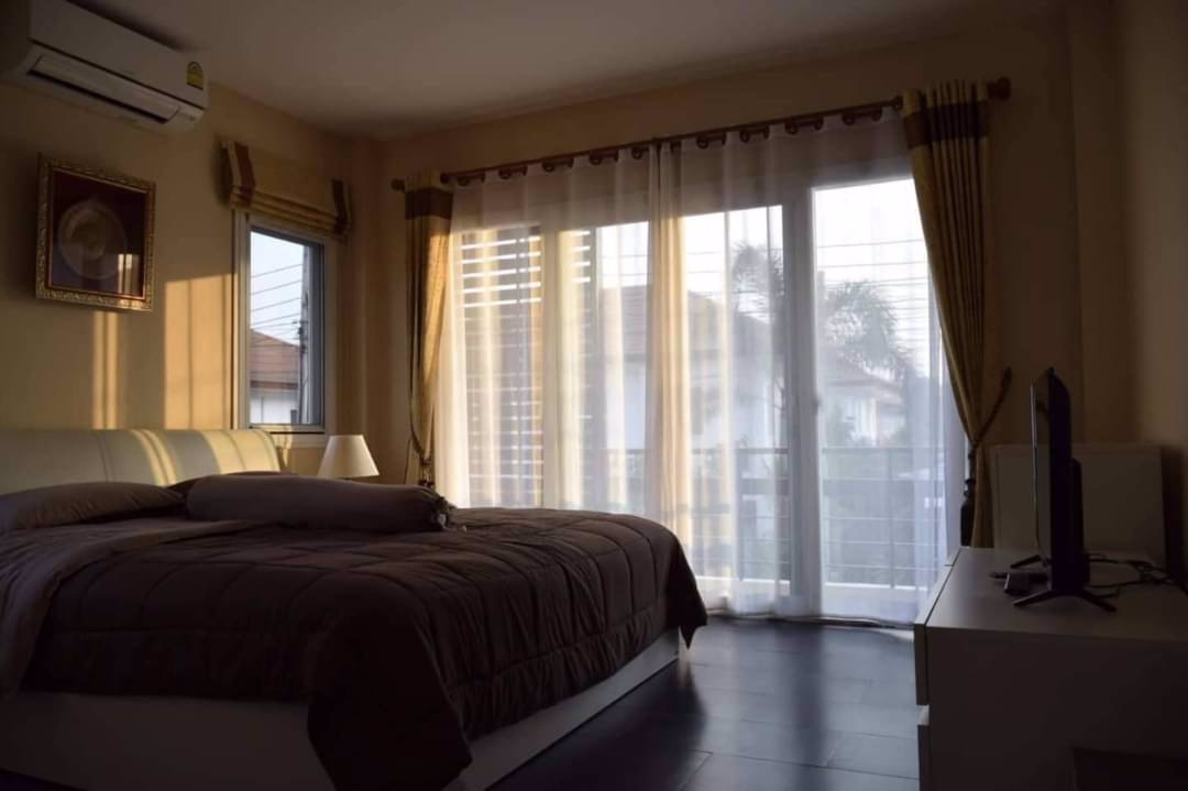 โครงการ-ดิเออบาน่า-1-ติดถนนใหญ่-เออบาน่า-1-the-urbana-1-project-on-the-main-road-urbana-1