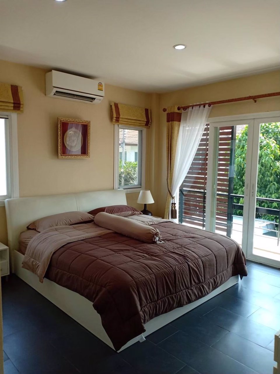 โครงการ-ดิเออบาน่า-1-ติดถนนใหญ่-เออบาน่า-1-the-urbana-1-project-on-the-main-road-urbana-1