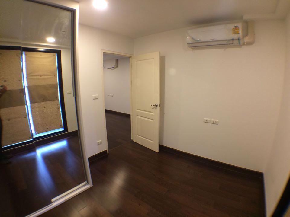 ขายต่ำกว่าทุน-2-นอน-1-น้ำ-ขนาด-55-ตรม-ห้องเพิ่งโอน-bangkok-feliz-sathorn-taksin-