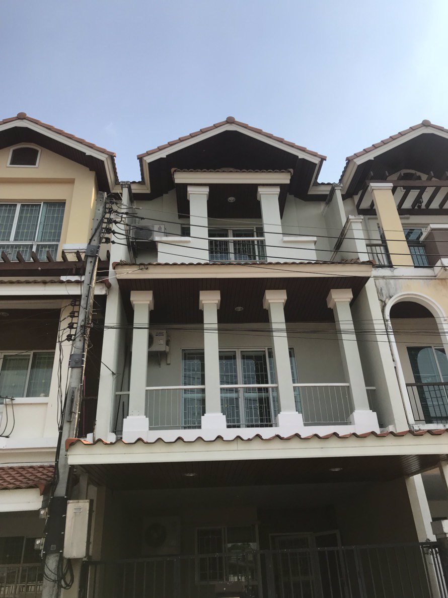 ขาย-ทาวน์โฮม-3-ชั้น-3-ห้องนอน-4-ห้องน้ำ-1ห้องครัว-พื้นที่-192-ตรม-ใกล้เซียร์รังสิต