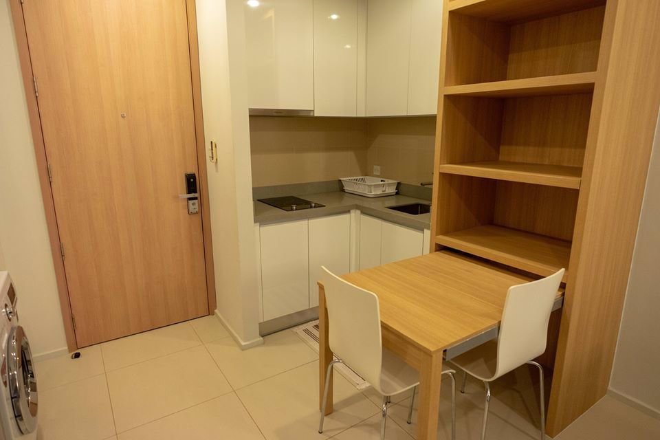 ให้เช่า-1-นอน-1-น้ำ-ขนาด-38-ตรม-แต่งครบ-พร้อมอยู่-ติดรถไฟฟ้า-ตรงข้ามเซนทรัล