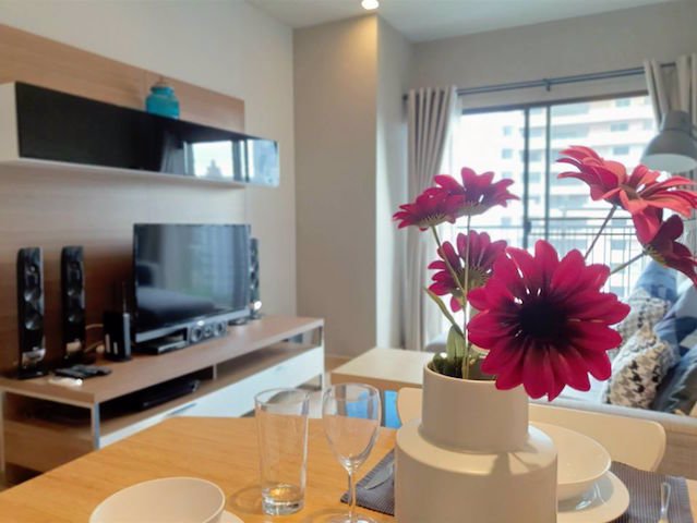 noble-refine-large-room-on-12th-floor-fully-furnished-ready-to-move-in-bts-phrom-phong