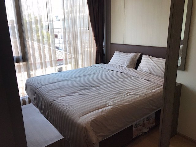 art-at-thonglo-fully-furnished-clean-room-bts-thong-lo