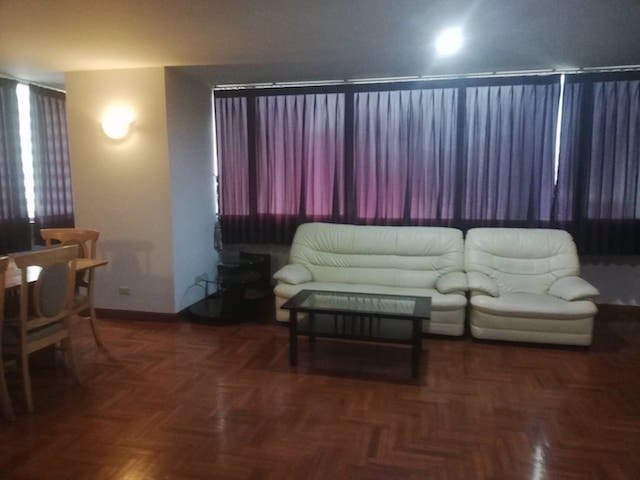 asoke-place-fully-furnished-clean-peaceful-ready-to-move-in-bts-asoke-mrt-sukhumvit