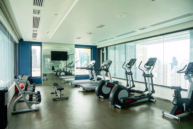 edge-sukhumvit-23-nice-room-full-furnished-15fl-close-bts-asoke