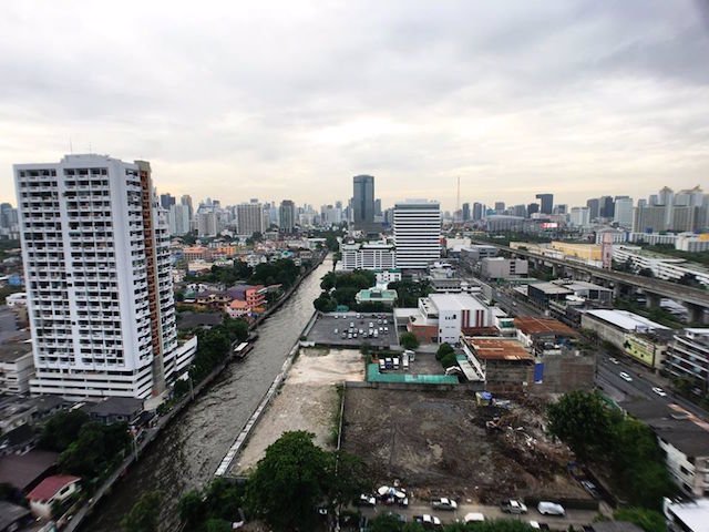 niche-pride-thong-lo-elegant-and-clean-room-bts-thonglor