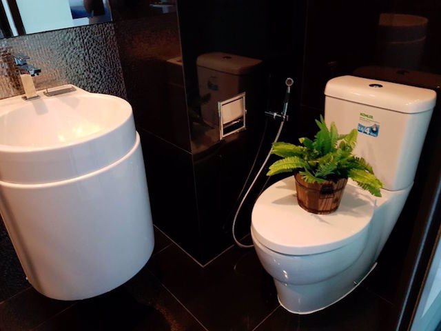 rhythm-sukhumvit-36-​​38-beautiful-decoration-ready-to-move-in-bts-thong-lo