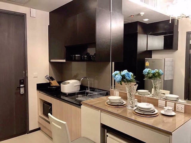 edge-sukhumvit-23-beautiful-view-near-bts-asoke-mrt-sukhumvit
