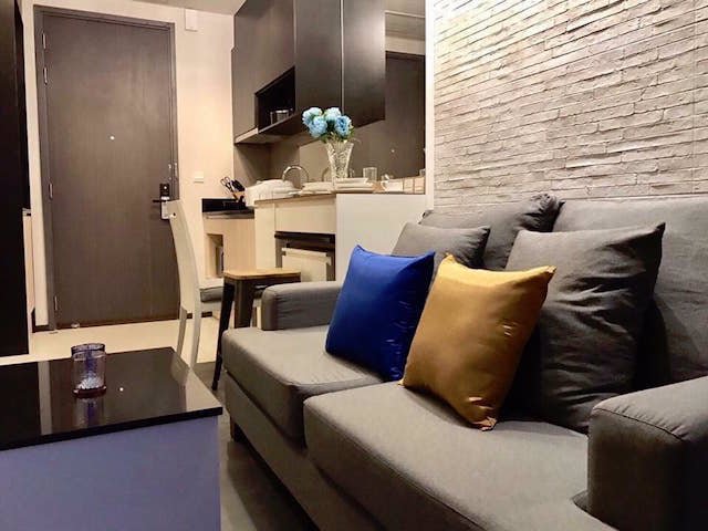 edge-sukhumvit-23-beautiful-view-near-bts-asoke-mrt-sukhumvit