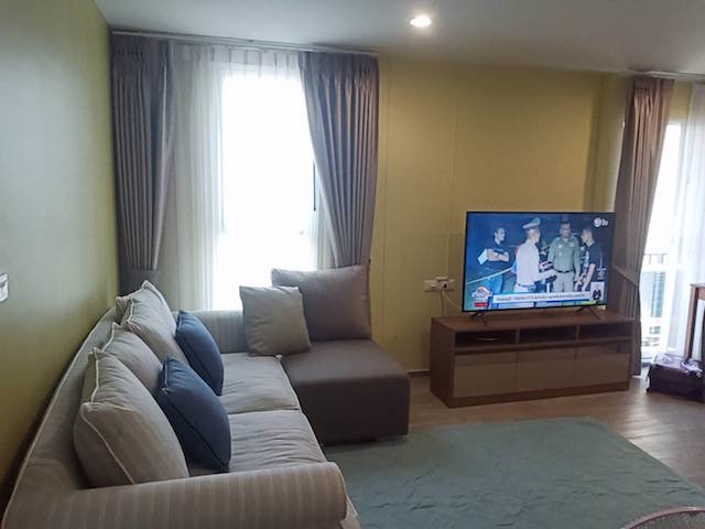 regent-home-sukhumvit-97-large-room-with-a-living-room-57-square-meters-near-bang-chak-bts