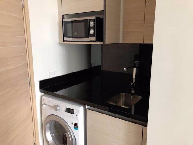 park-24-fully-furnished-good-value-sukhumvit-24-near-bts-phrom-phong