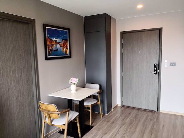 the-teak-sukhumvit-39-beautiful-room-clean-near-bts-phrom-phong