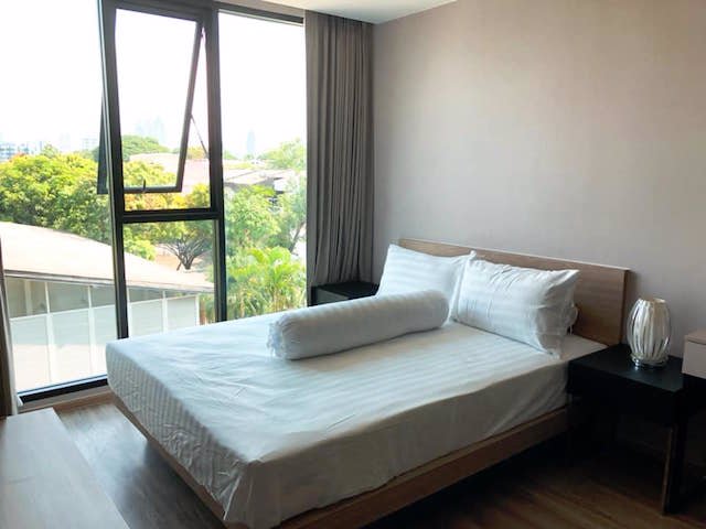 the-teak-sukhumvit-39-beautiful-room-clean-near-bts-phrom-phong
