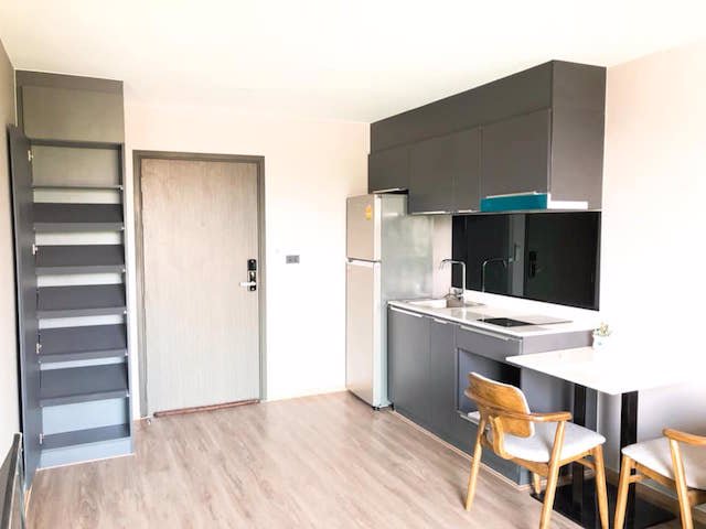 the-teak-sukhumvit-39-beautiful-room-clean-near-bts-phrom-phong