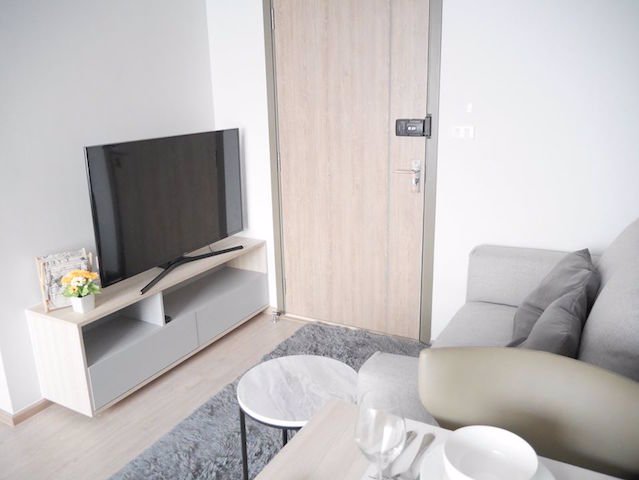 ideo-o2-bangna-beautiful-decoration-beautiful-view-18th-floor-near-bts-bang-na