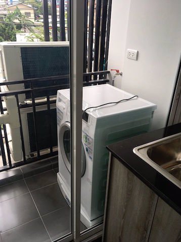 regent-home-sukhumvit-81-beautiful-luxury-decoration-ready-to-move-in-near-bts-on-nut