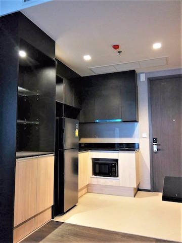 edge-sukhumvit-23-beautiful-decoration-peaceful-clean-bts-asoke-mrt-sukhumvit